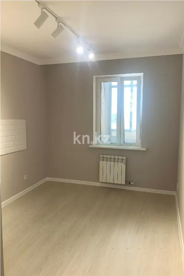 Продажа 1-комнатной квартиры, 40 м², ул. Сауран, дом  15/4 в Астане - фото 2