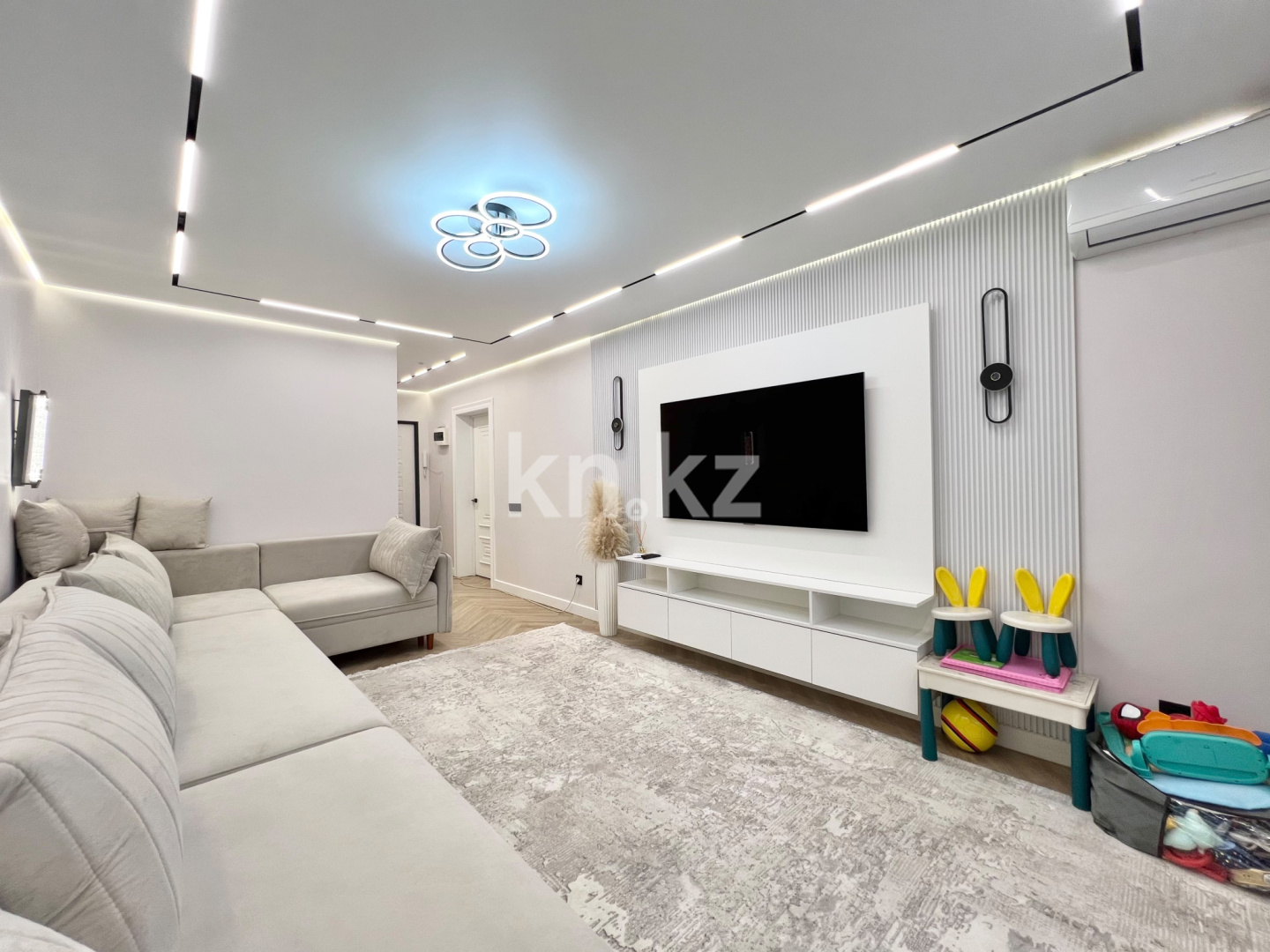 Продажа 2-комнатной квартиры, 47 м² в Алматы - фото 4