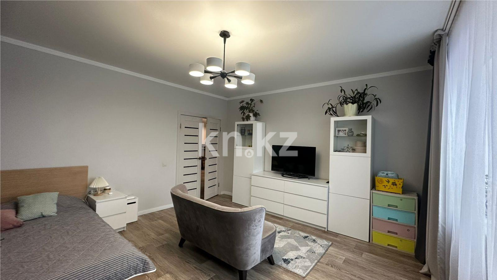 Продажа 2-комнатной квартиры, 84.7 м², ул. Мусрепова - Продажа земельных участков в Костанае фото 2 из 14