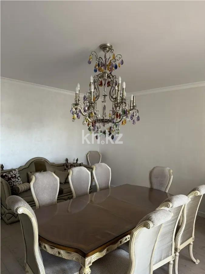 Продажа 5-комнатной квартиры, 263 м², ул. Жанар, дом  37е - Продажа  пятикомнатных квартир в Алматы фото 1 из 2