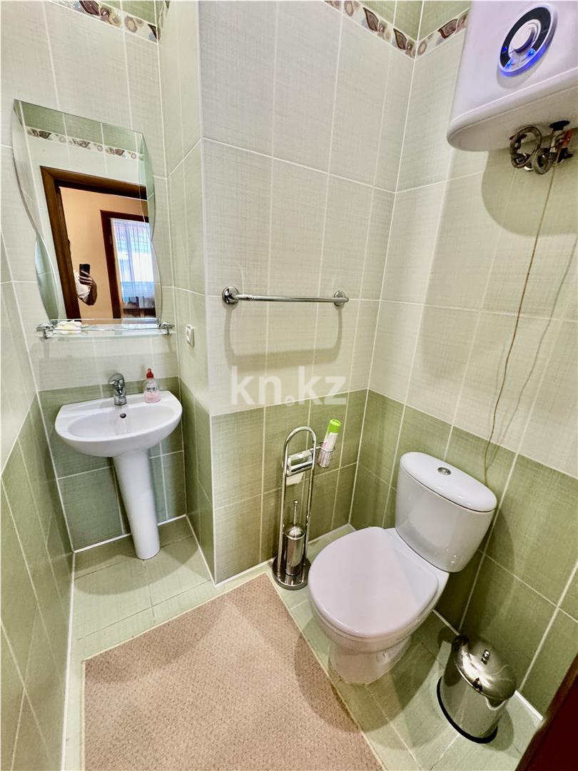 Продажа 3-комнатной квартиры, 132 м², ул. Абая, дом  5 - Продажа квартир в Караганде фото 30 из 38