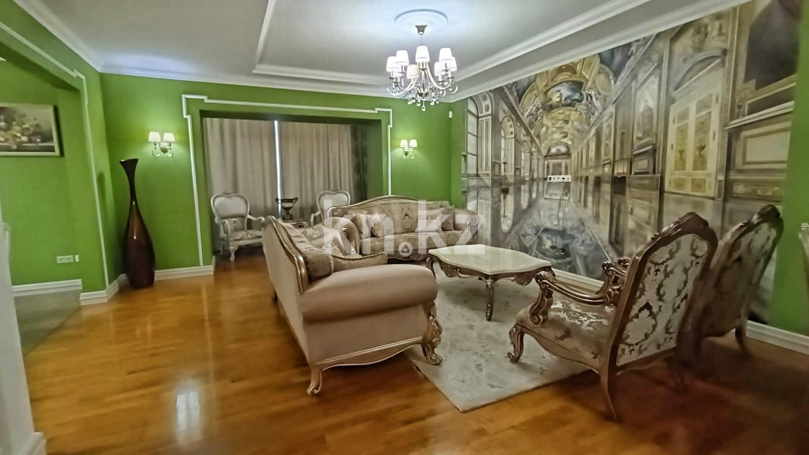Продажа 4-комнатной квартиры, 162 м², ул. Аманжолова, дом  65/4 - Продажа квартир в Караганде фото 1 из 32