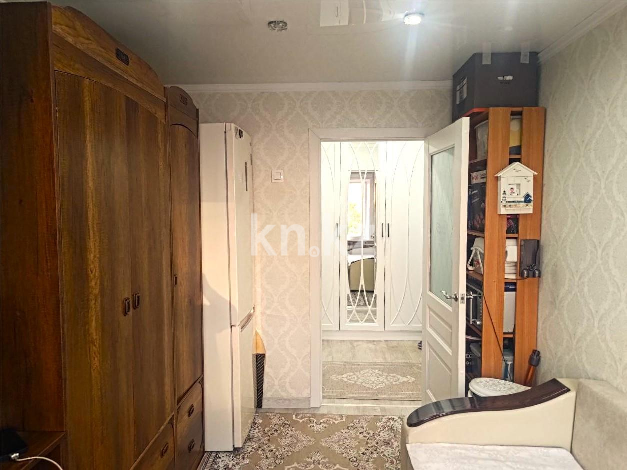 Продажа 4-комнатной квартиры, 62 м², мкр-н 21, дом  23 - Продажа  четырехкомнатных квартир в Караганде фото 8 из 17