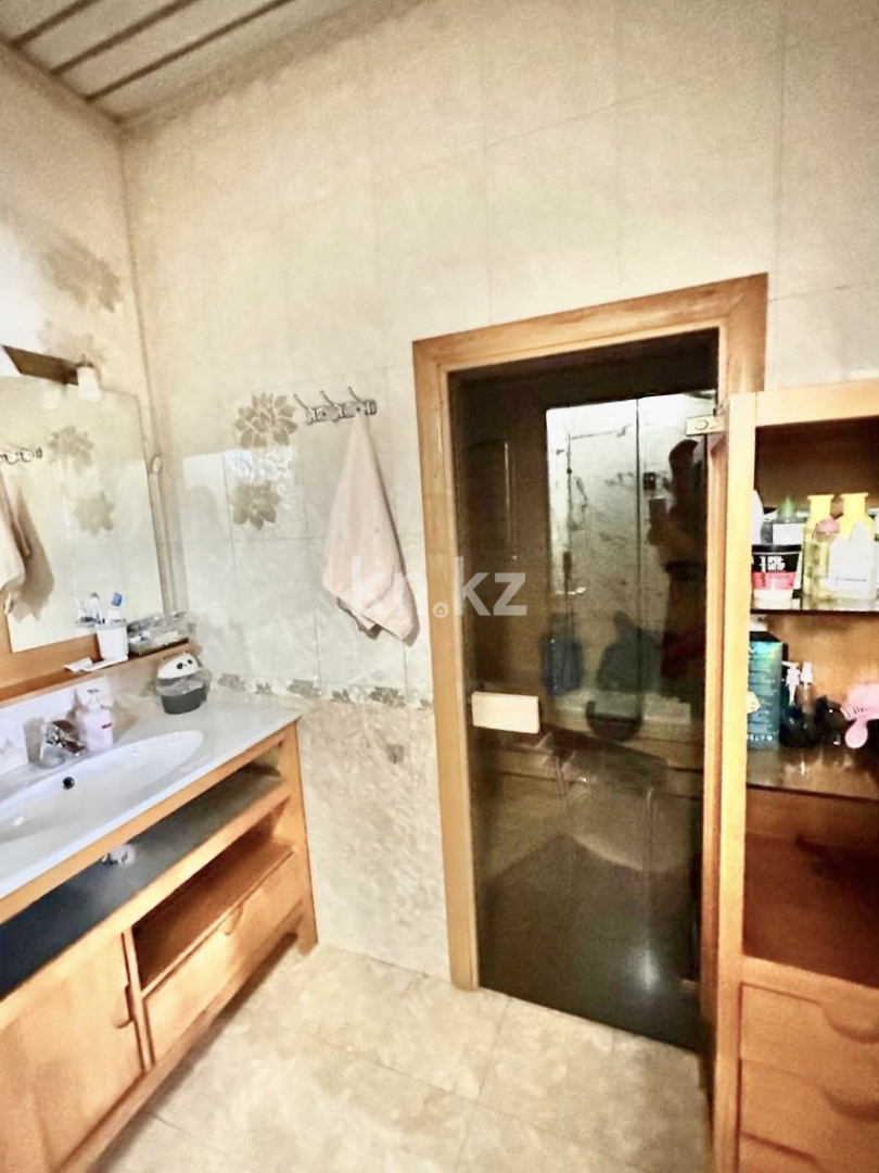 Продажа 4-комнатной квартиры, 139.5 м² в Алматы - фото 18
