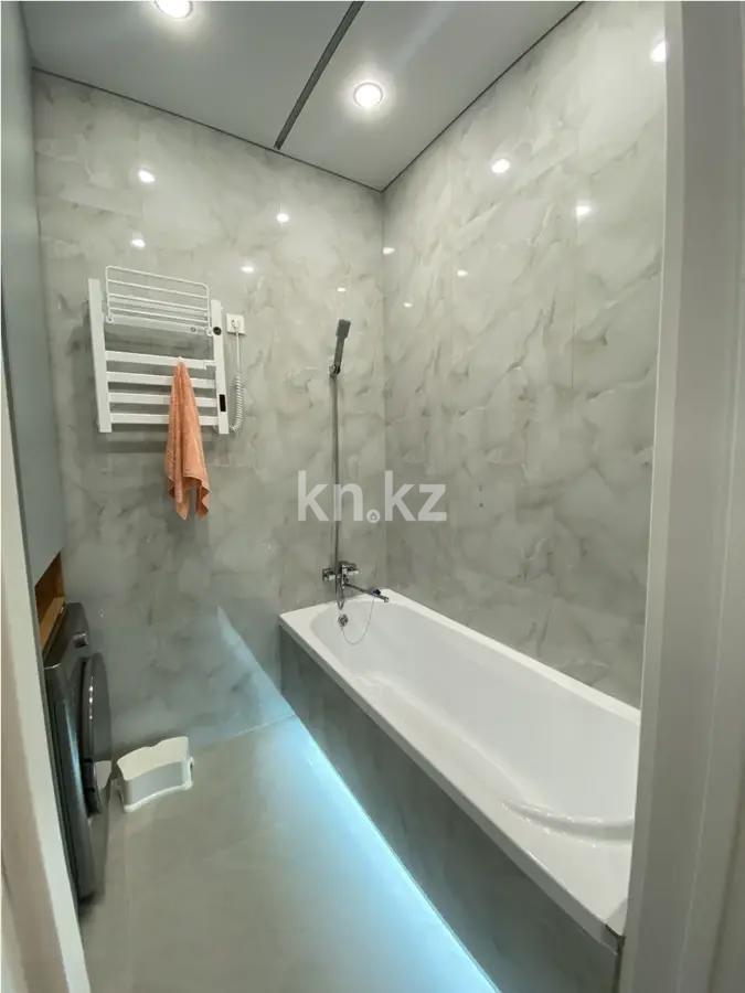 Продажа 3-комнатной квартиры, 77 м², ул. Букетова, дом  3 в Караганде - фото 5