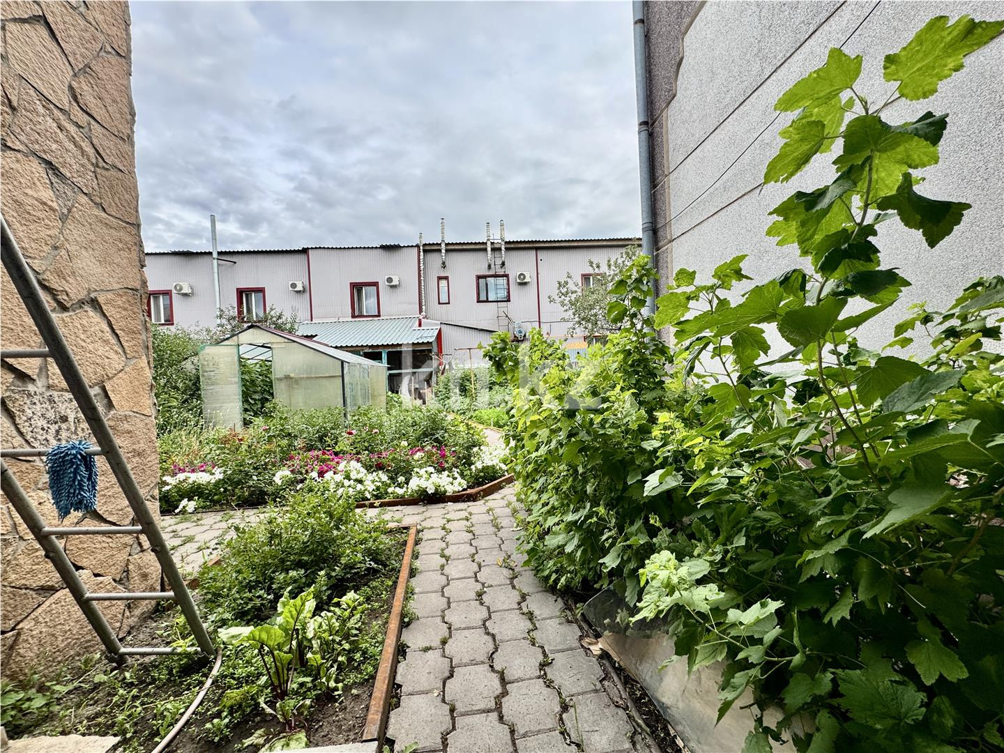 Продажа 7-комнатного дома, 258.2 м², ул. Степана Разина, дом  41 - Продажа домов, коттеджей в Казахстане фото 56 из 66