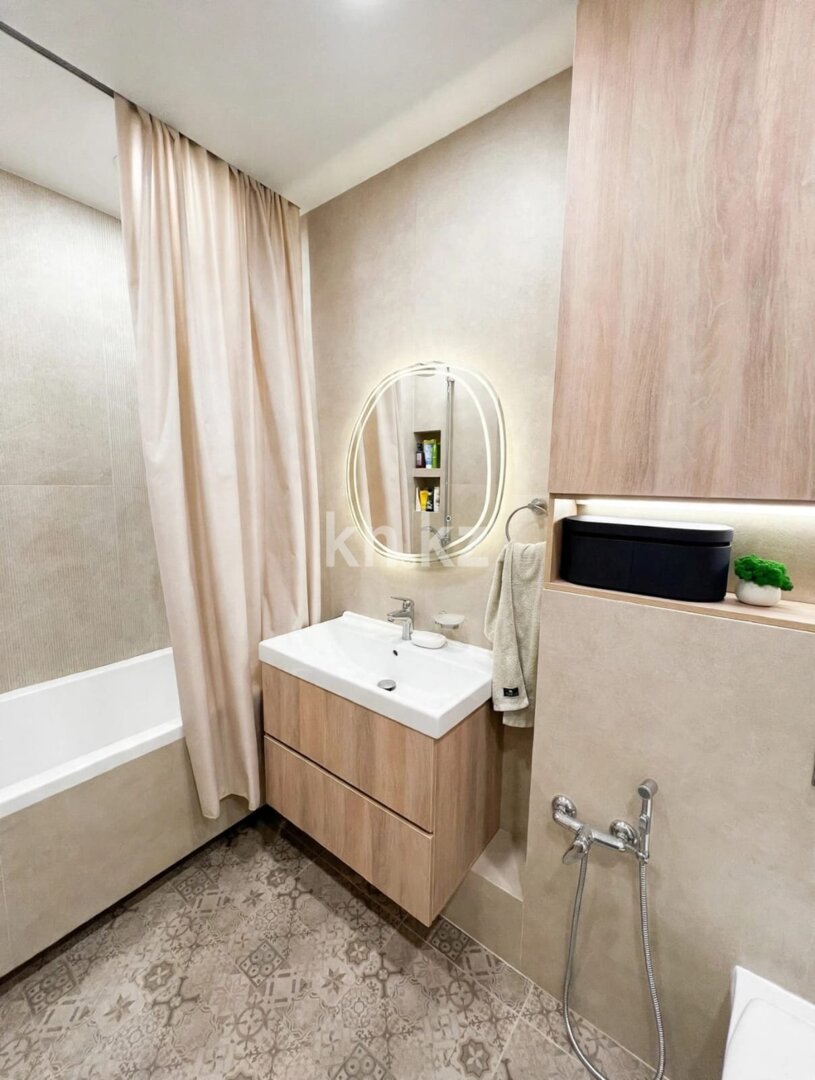 Продажа 2-комнатной квартиры, 67 м² в Алматы - фото 14