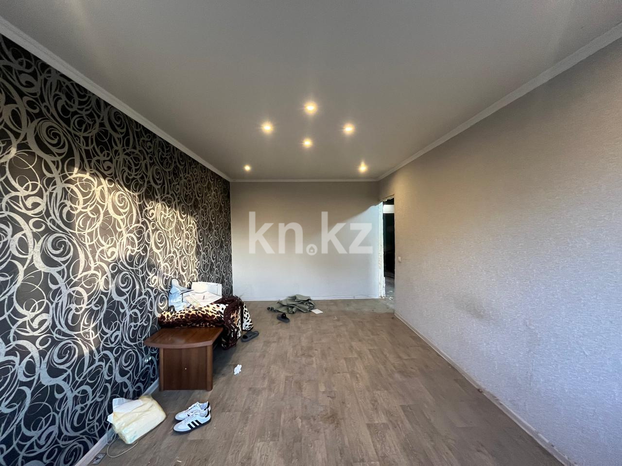 Продажа 3-комнатной квартиры, 63 м², пр. Республики, дом  24 в Караганде - фото 2