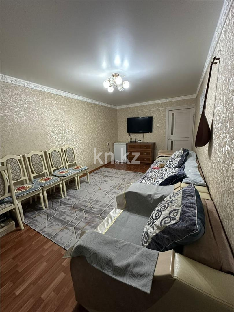 Продажа 2-комнатной квартиры, 47 м², мкр-н 15 в Караганде - фото 2