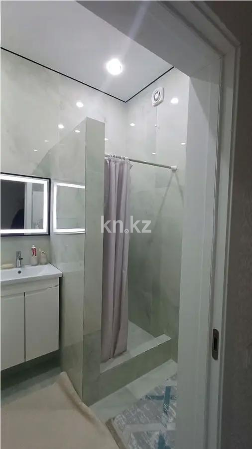 Продажа 1-комнатной квартиры, 40 м², ул. Райымбек батыра, дом  54 в Астане - фото 3