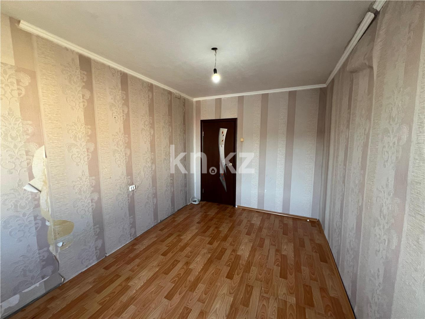 Продажа 3-комнатной квартиры, 63 м², мкр-н Голубые Пруды, дом  10 - Продажа  трехкомнатных квартир в Караганде фото 5 из 12