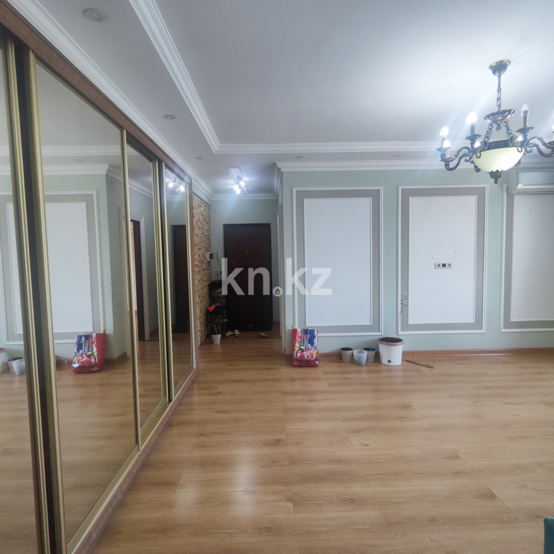 Продажа 3-комнатной квартиры, 85 м², мкр-н Аксай-1 в Алматы - фото 11