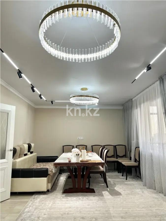 Продажа 5-комнатной квартиры, 160 м², мкр-н Аксай-1а, дом  32 - Продажа  пятикомнатных квартир в Алматы без посредников фото 1 из 6