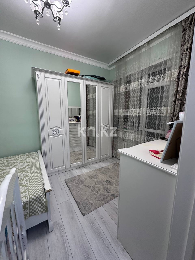 Продажа 3-комнатной квартиры, 68 м², ул. Дюсембекова, дом  44/2 в Караганде - фото 2