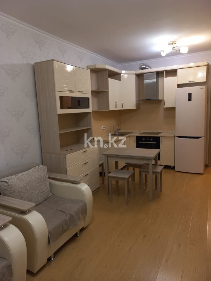 Аренда 1-комнатной квартиры, 35 м² - Аренда квартир помесячно в р-не Сарайшык Астаны фото 1 из 10