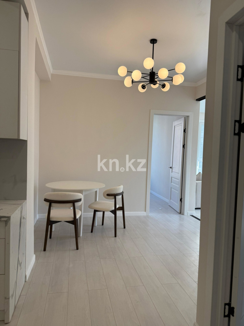 Продажа 3-комнатной квартиры, 80 м², пр. Абая в Алматы - фото 4