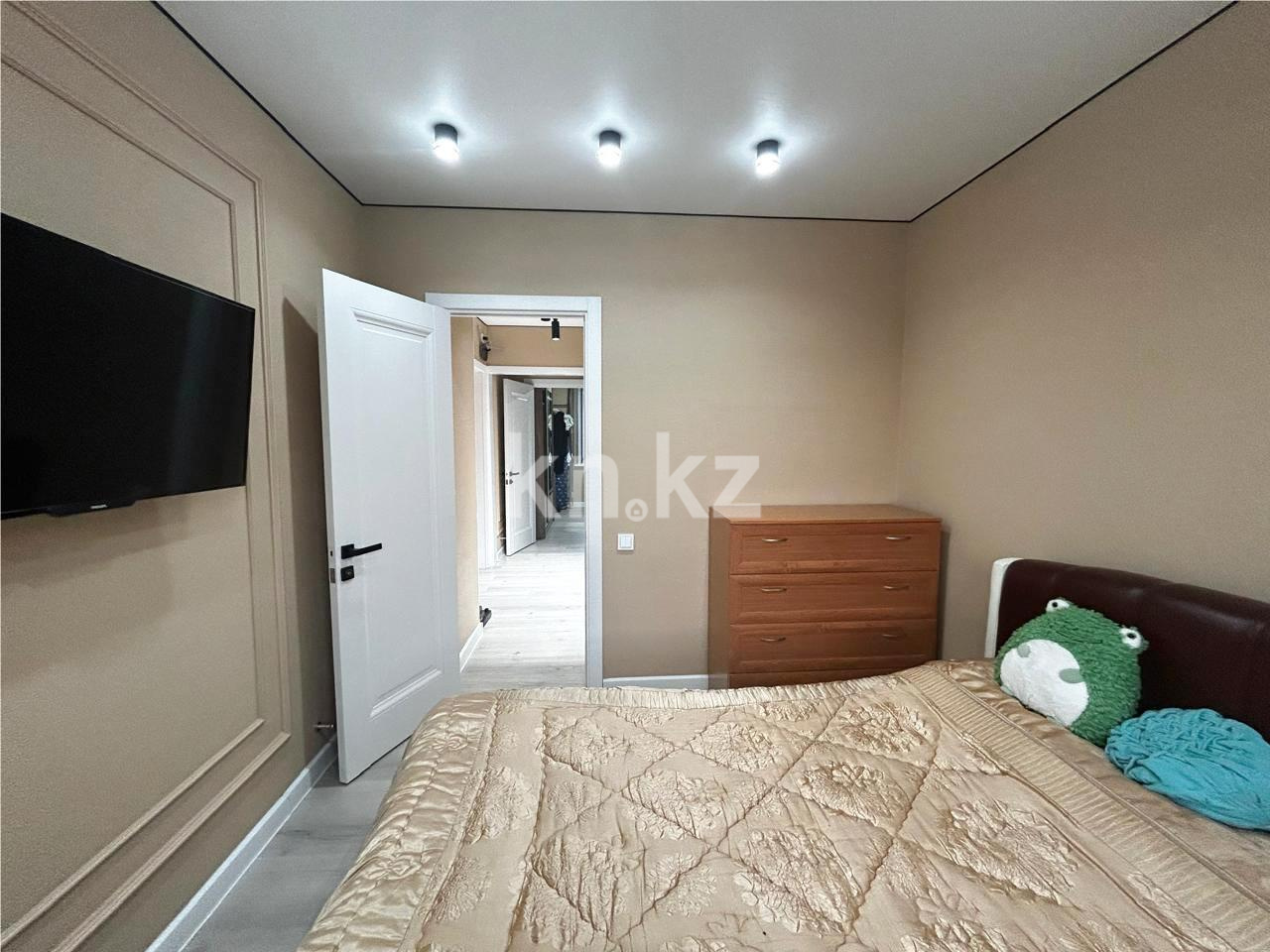 Продажа 5-комнатной квартиры, 96 м², мкр-н Голубые Пруды - Продажа  пятикомнатных квартир в Караганде фото 5 из 20