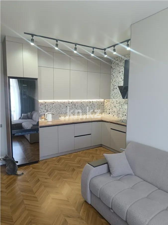 Продажа 3-комнатной квартиры, 82 м², 067 учетный квартал, дом  ст502 - Продажа  трехкомнатных квартир в Караганде без посредников фото 4 из 7