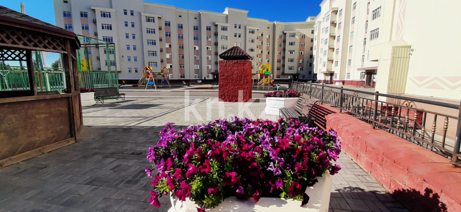 Продажа 2-комнатной квартиры, 45 м², ул. Е-319, дом  2 - пр. Кабанбай батыра - Продажа квартир в Астане фото 1 из 4
