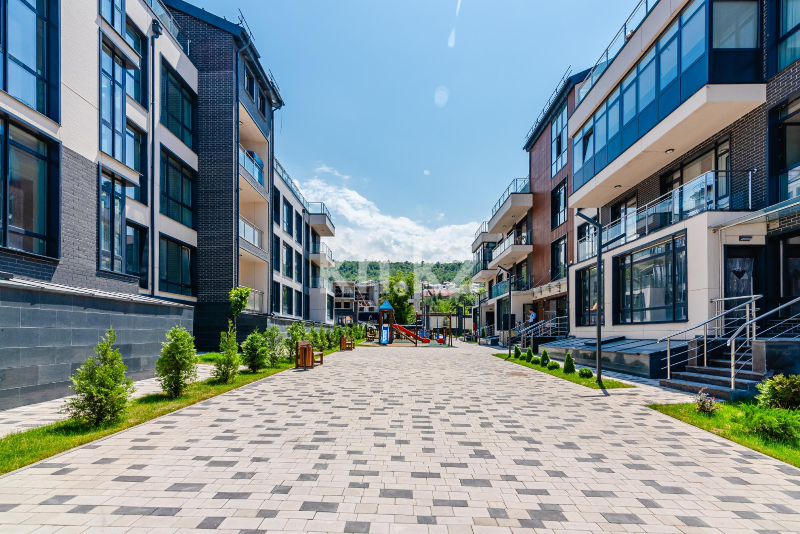 Продажа 4-комнатной квартиры, 220 м², ул. Жамакаева, дом  252 в Алматы - фото 11