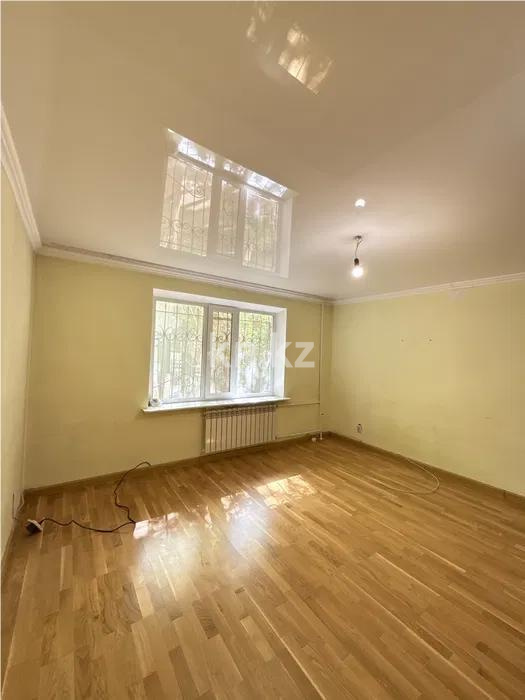 Продажа 1-комнатной квартиры, 40 м², мкр-н Степной-2, дом  4/4 - Продажа  однокомнатных квартир в Караганде без посредников фото 1 из 5