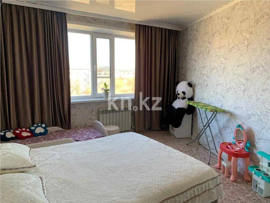 Продажа 4-комнатной квартиры, 85 м², ул. 40-летия Победы, дом  80а - Продажа квартир в Шахтинске фото 2 из 10