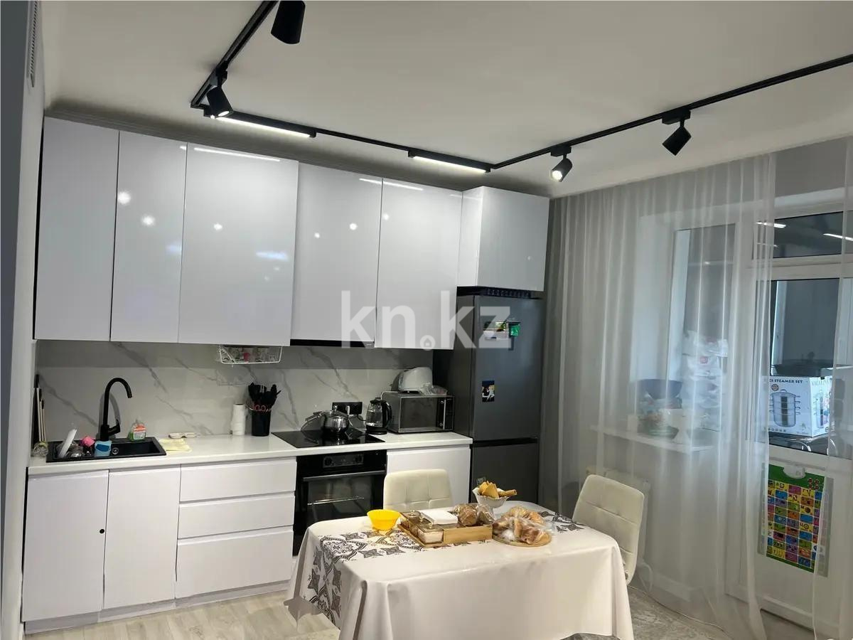 Продажа 2-комнатной квартиры, 70.4 м², пр. Богенбай батыра, дом  24/1 в Астане - фото 3