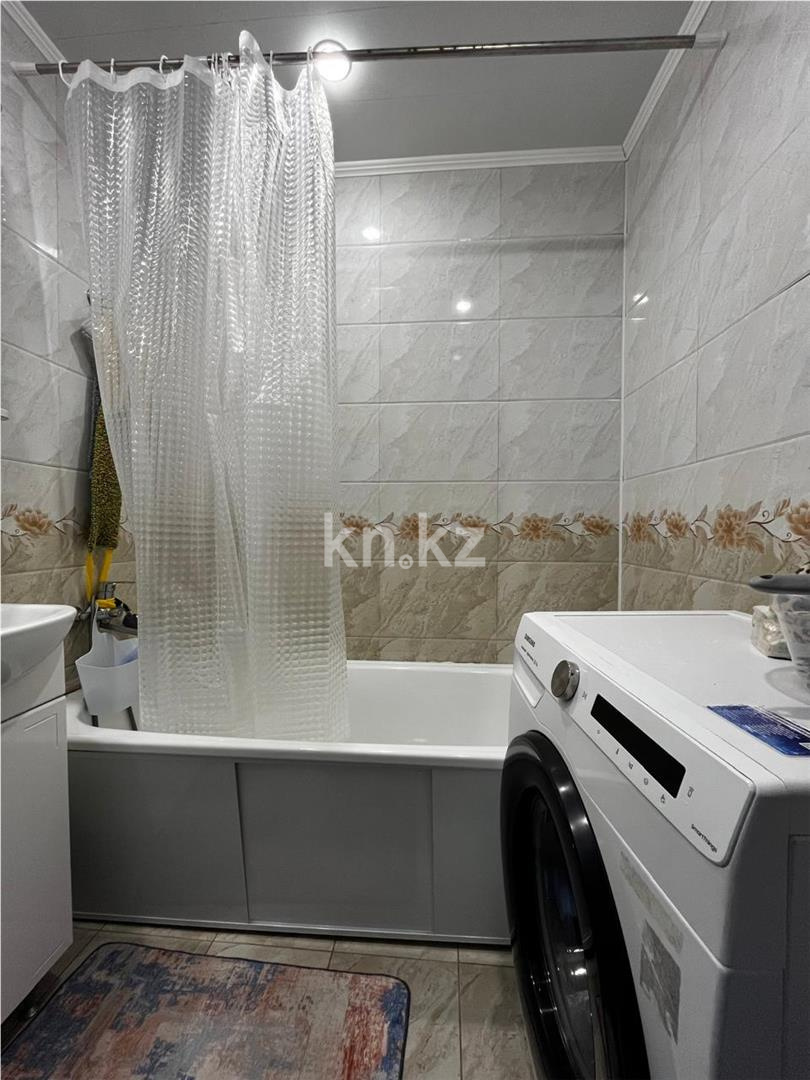 Продажа 3-комнатной квартиры, 63 м² - Продажа трехкомнатных квартир в Майкудуке Караганды - страница 12 фото 9 из 15
