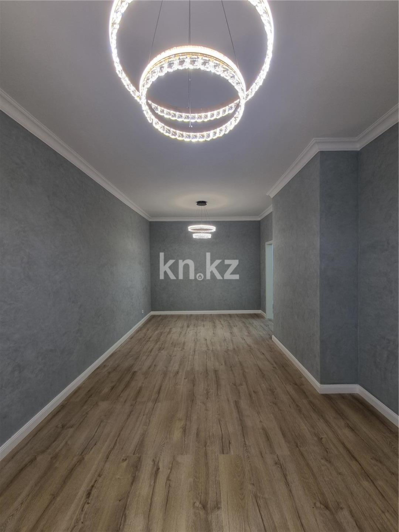 Продажа 4-комнатной квартиры, 120 м², ул. Дюсембекова - Продажа  четырехкомнатных квартир в Караганде фото 3 из 28