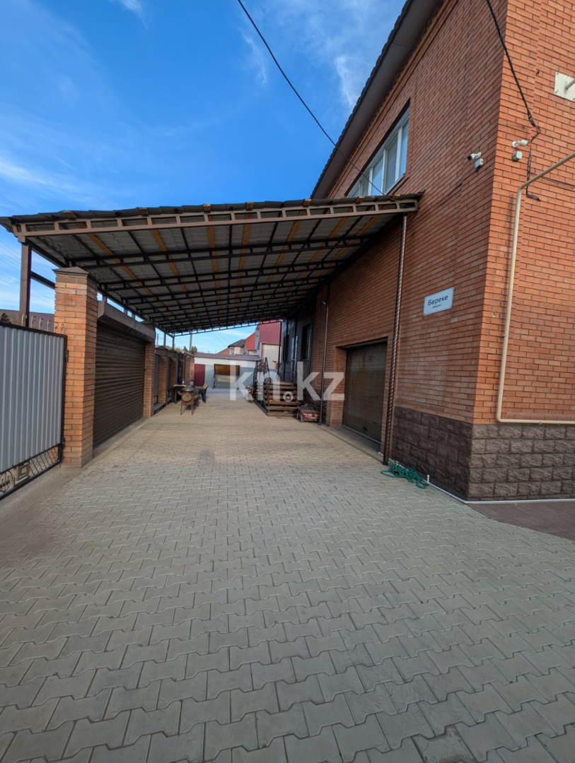 Продажа 6-комнатного дома, 525.2 м², ул. Береке, дом  18 - Продажа домов, коттеджей в Уральске фото 3 из 40
