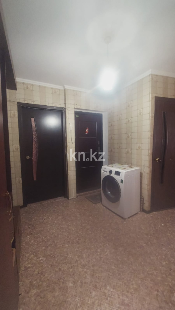 Продажа 4-комнатной квартиры, 76 м², 1 кв-л, дом  14 в Караганде - фото 12