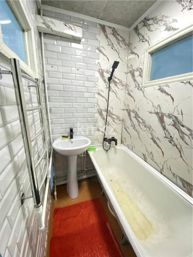 Продажа 3-комнатной квартиры, 53 м², мкр-н 21 - Продажа квартир в Караганде фото 9 из 11