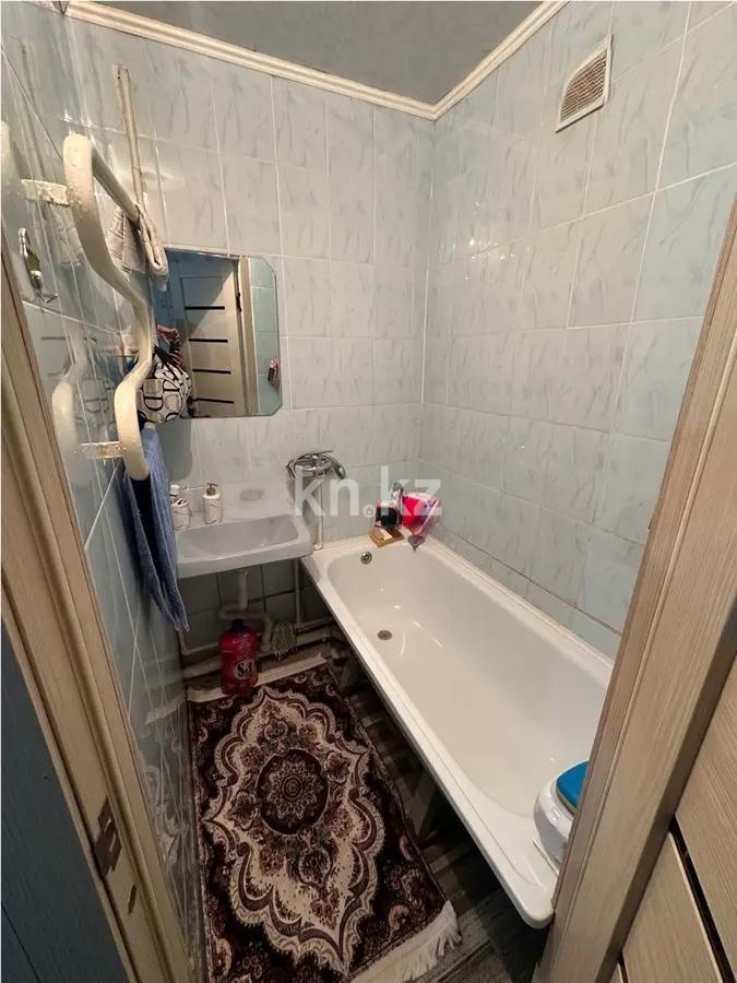 Продажа 2-комнатной квартиры, 44 м², мкр-н 15, дом  9 в Караганде - фото 4