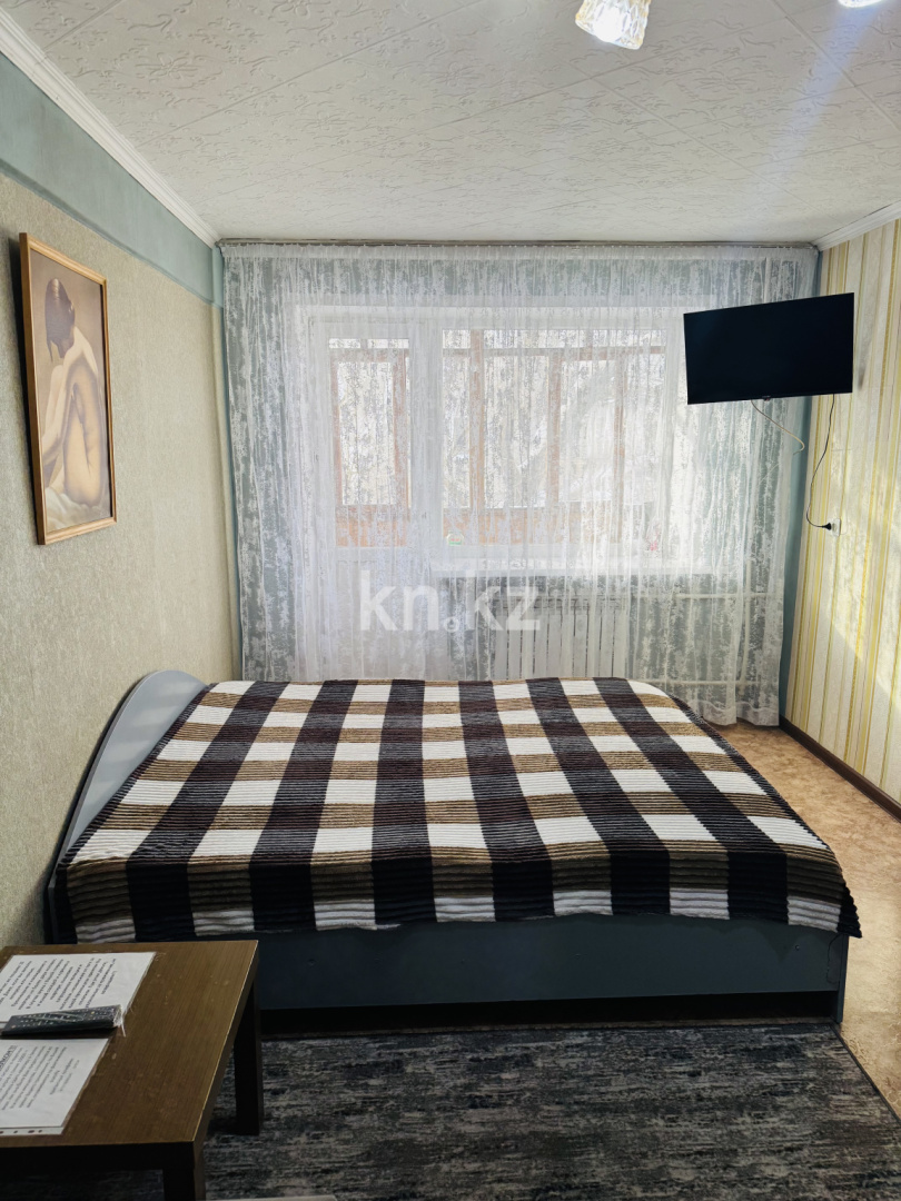 Аренда 1-комнатной квартиры посуточно, 30 м², пр. Назарбаева, дом  11 - Продажа квартир в Усть-Каменогорске фото 3 из 10