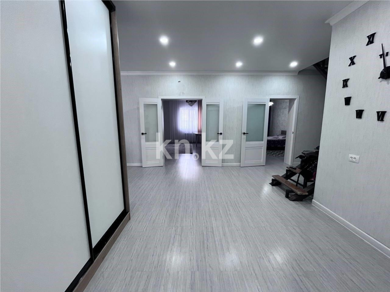 Продажа 4-комнатного дома, 222.9 м², ул. Елебекова - Продажа домов и коттеджей в Караганде фото 16 из 67