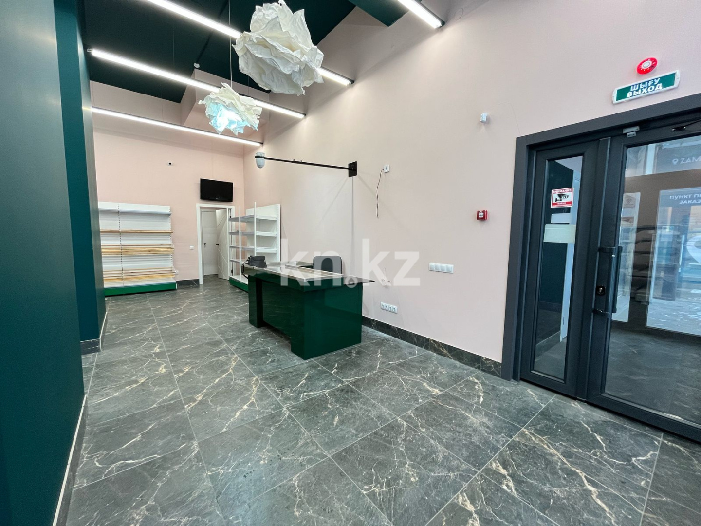 Продажа , 103.8 м², ул. Дюсембекова, дом  44/2 - Продажа офисных и торговых помещений в Караганде фото 5 из 10