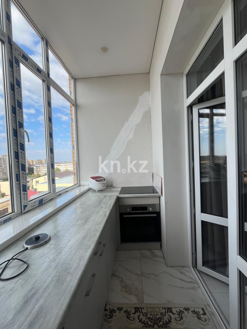 Продажа 3-комнатной квартиры, 76 м², ул. Муканова, дом  1/9 в Караганде - фото 10