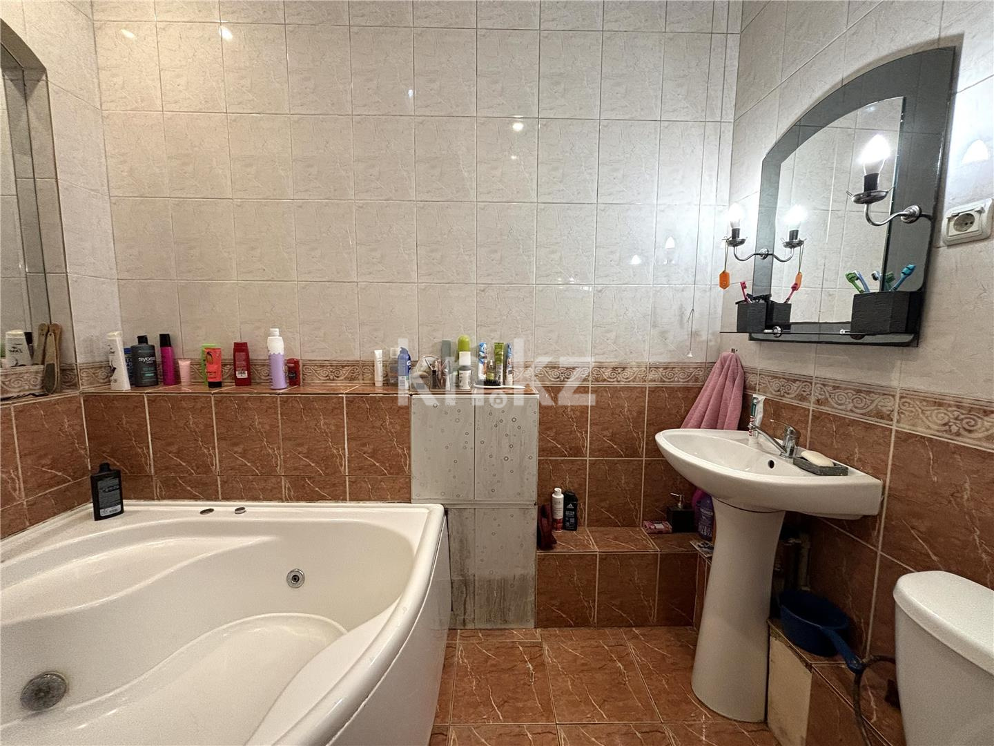 Продажа 3-комнатной квартиры, 72 м² - Продажа трехкомнатных квартир в Караганде фото 7 из 13