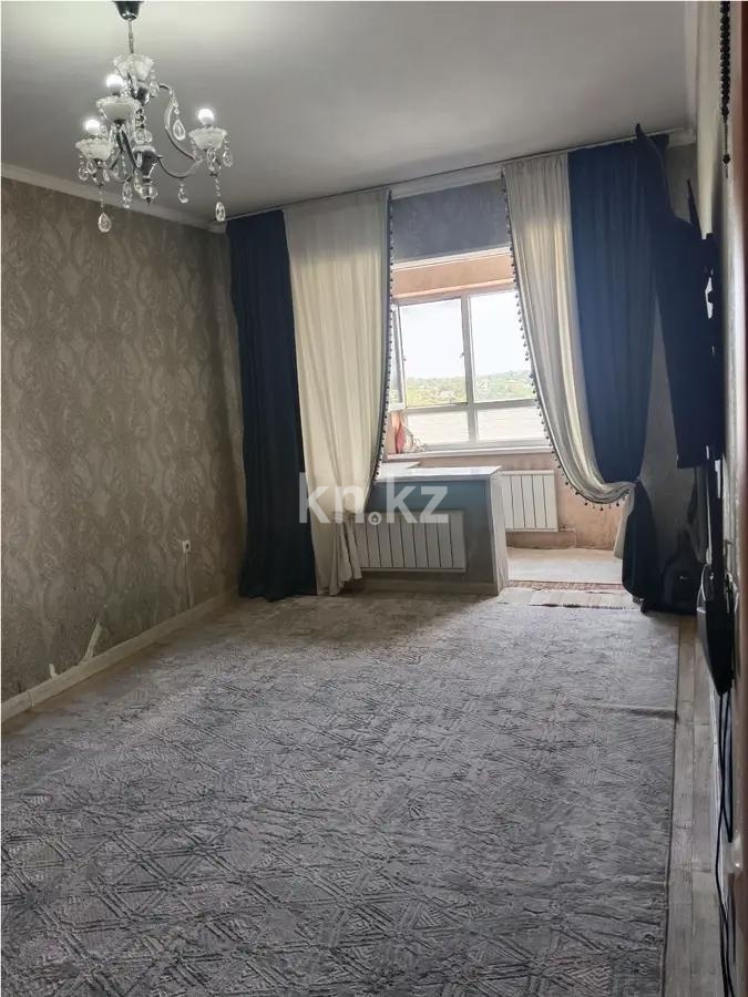 Продажа 1-комнатной квартиры, 40 м², мкр-н Кокжиек, дом  32 в Алматы - фото 2