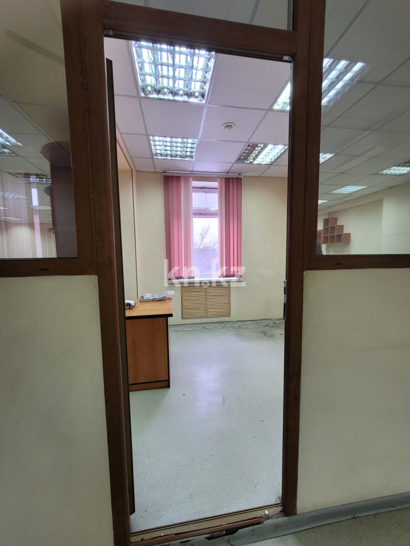 Аренда , ул. Ержанова - Аренда офисных и торговых помещений в Караганде фото 7 из 21