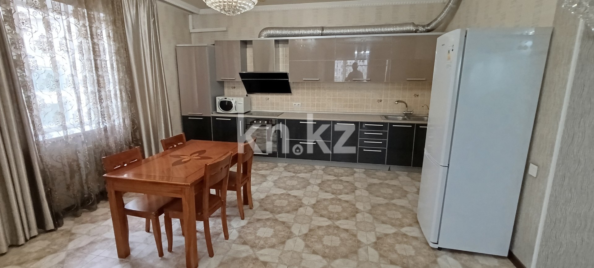 Аренда 3-комнатной квартиры, 138 м² - Аренда недвижимости в Алматы фото 8 из 12