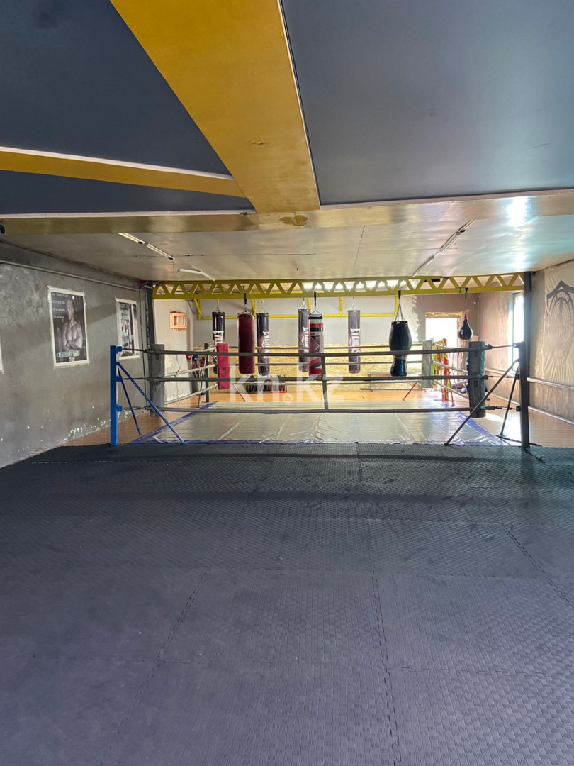 Продажа 6-комнатного дома, 284 м² - Продажа пятикомнатных и более домов, коттеджей в Алматы фото 5 из 14