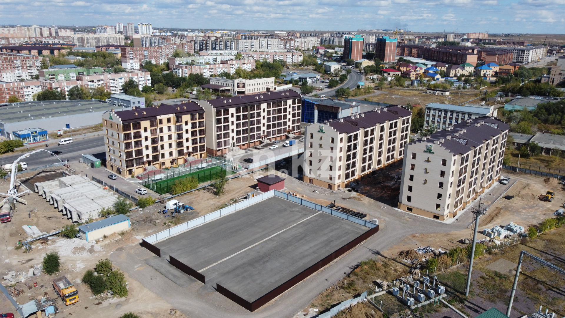 ЖК Batyr в Караганде: жилой комплекс, описание, цены, планировки и фото.  Новостройки на kn.kz