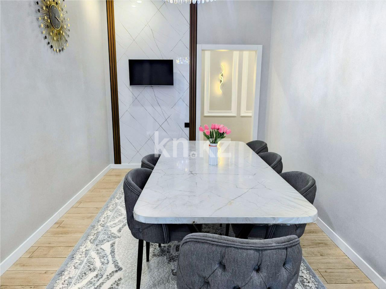 Продажа 4-комнатной квартиры, 111 м², ул. Букетова - Продажа  четырехкомнатных квартир в Караганде с фото фото 9 из 18