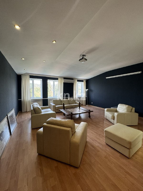 Продажа 7-комнатной квартиры, 385 м² - Продажа пятикомнатных и более квартир в Алматы фото 1 из 40