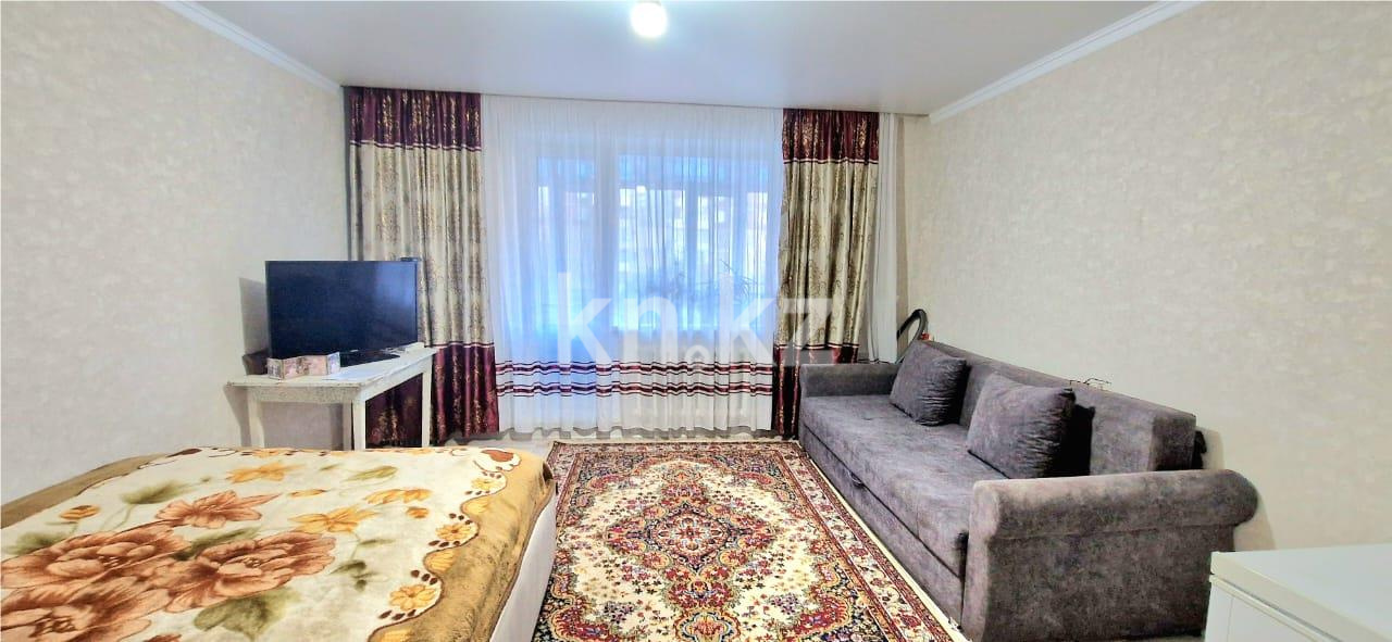 Продажа 1-комнатной квартиры, 42 м², мкр-н Голубые Пруды - Продажа квартир в Караганде фото 1 из 15