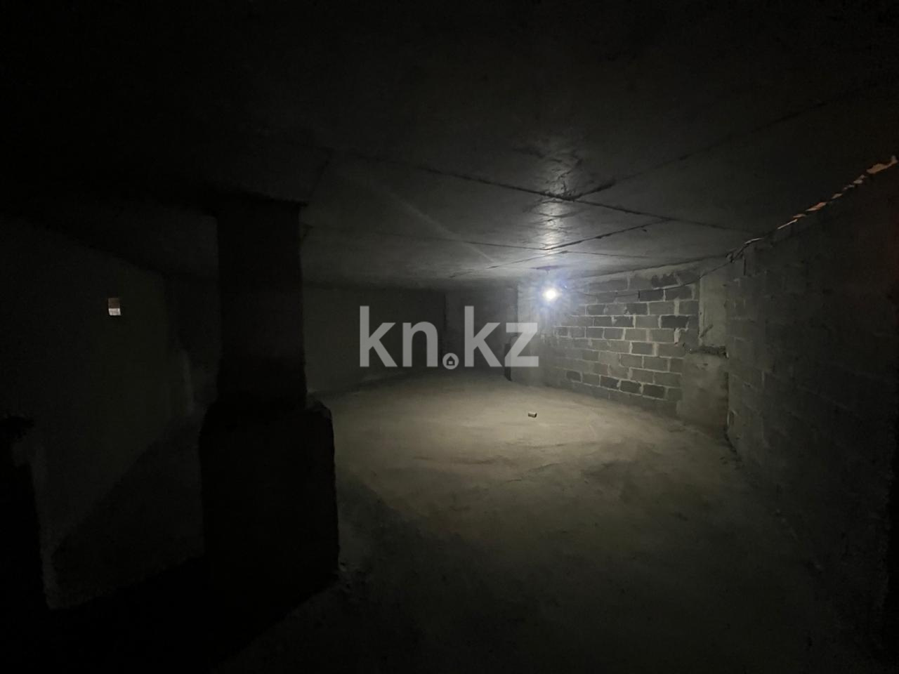 Продажа , 49 м², пр. Республики, дом  42 - Продажа офисных и торговых помещений в Караганде фото 3 из 4