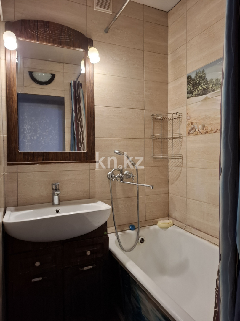 Продажа 2-комнатной квартиры, 43.7 м² - Продажа квартир в Усть-Каменогорске фото 6 из 8