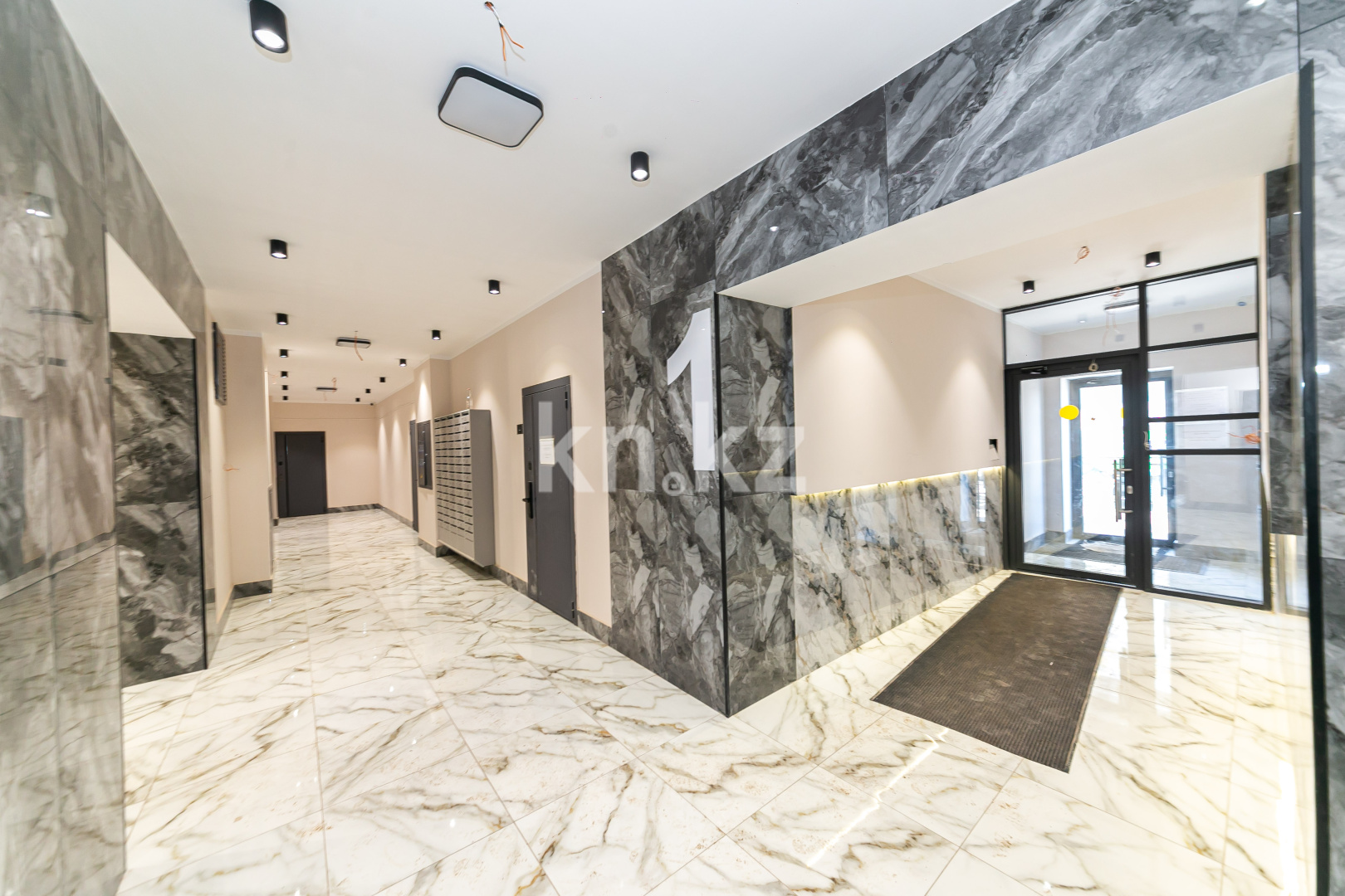 Продажа 2-комнатной квартиры, 38 м², ул. Е-181, дом  1/1 в Астане - фото 12