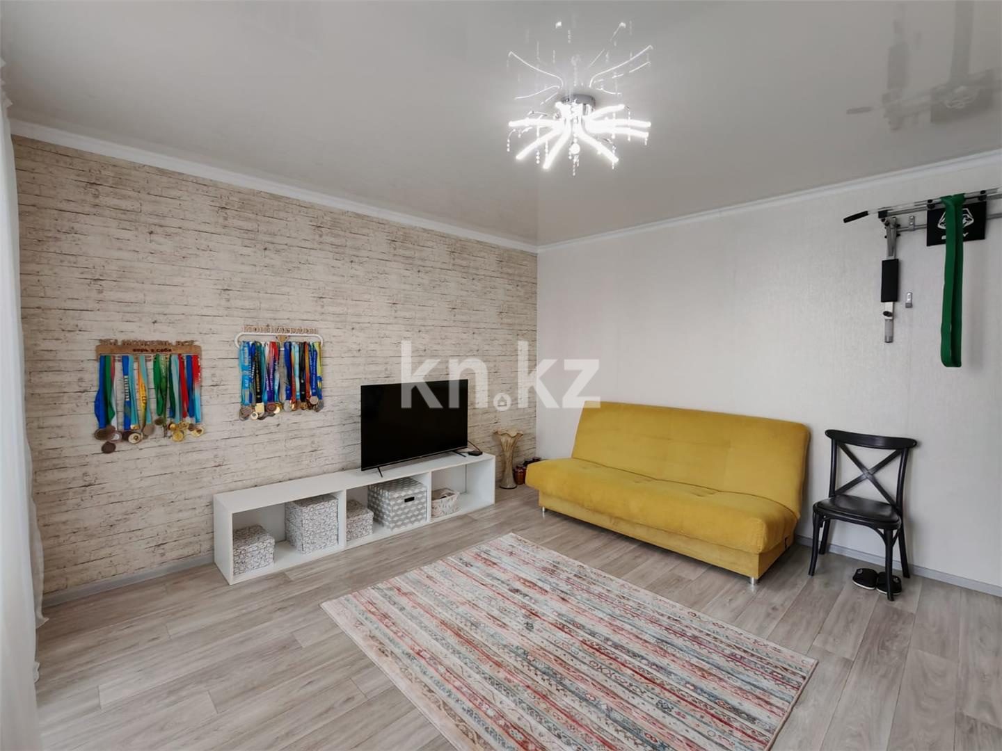 Продажа 3-комнатной квартиры, 63 м², мкр-н Степной-4 - Продажа  трехкомнатных квартир в Караганде фото 2 из 14